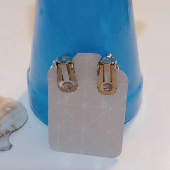 Sarah Coventry Silvertone Clip On Earrings Ribbon With Wings - Picture 2 of 6